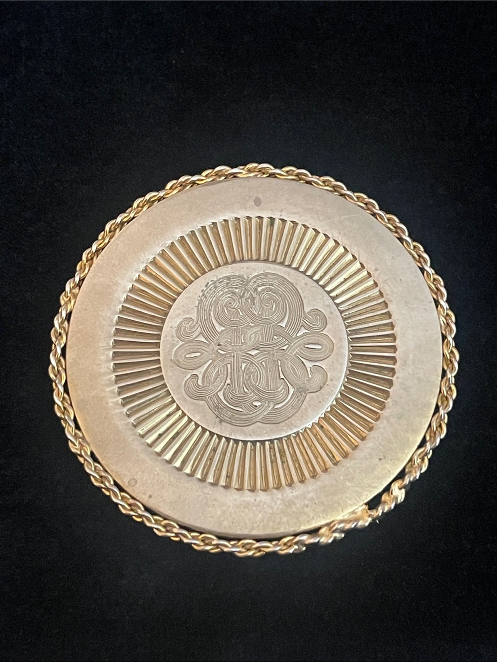 Vintage Gold-Tone Round Brooch with detailed design!